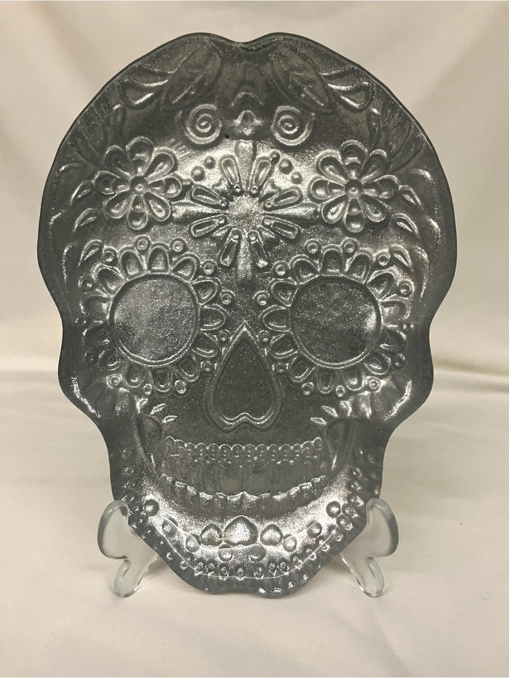 Decorative Metallic Silver Sugar Skull Plate
